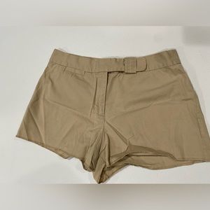 Khaki colored women’s shorts